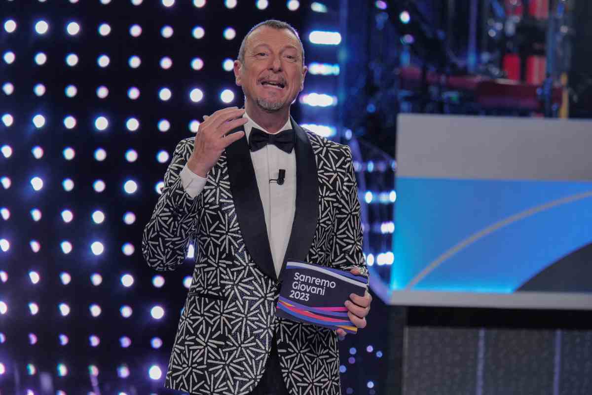 ItaliaOggi lancia un'indiscrezione su Amadeus: ancora lui alla guida di Sanremo