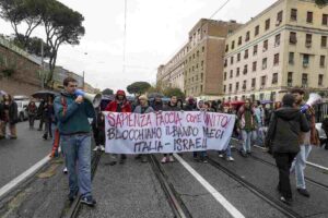 Manifestazione università Sapienza