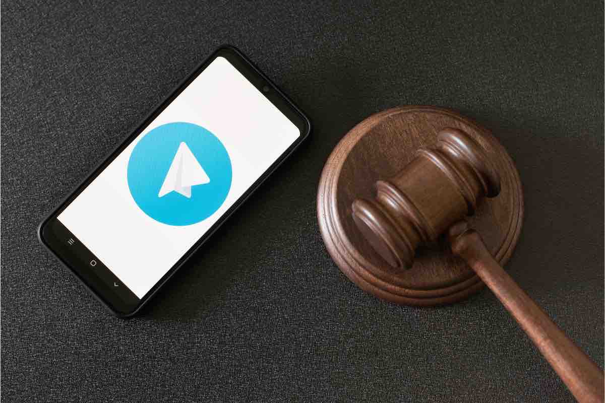 Telegram i giudici decidono di chiudere l'app